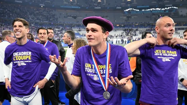 Rasmus Nicolaisen célébrant le sacre du Toulouse FC en 2023.