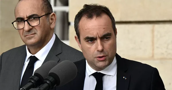 Laurent Nuñez lors d'une déclaration publique en plein air.