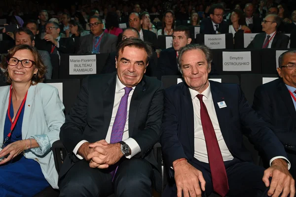 Renaud Muselier s'exprimant lors d'un événement public.