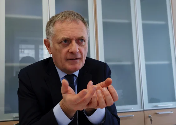 Philippe Juvin, rapporteur LR, lors d'une intervention politique.