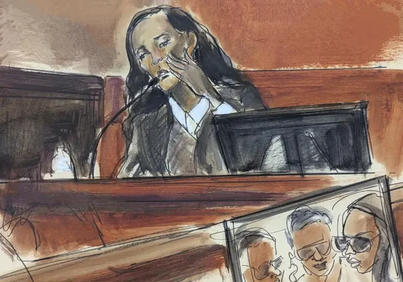 Une témoin s'exprimant au micro pendant le procès de Sean 'Diddy' Combs.