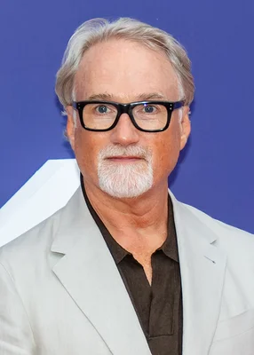 Portrait du réalisateur David Fincher, créateur du thriller 'The Killer'.