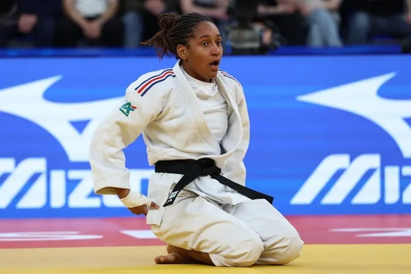 Melkia Auchecorne, médaillée d'argent aux championnats d'Europe de judo.