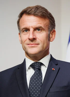 Portrait officiel du président Emmanuel Macron.