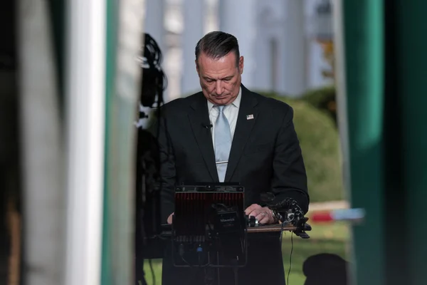 Todd Lyons, chef par intérim de l'ICE, lors d'une intervention publique.