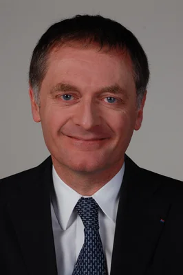 Portrait officiel de Philippe Juvin.
