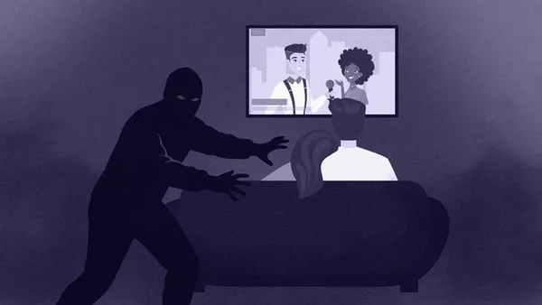 Illustration d'un cambrioleur masqué s'approchant d'une victime regardant la télévision.