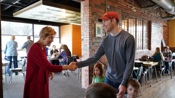 Elizabeth Warren lors d'une réunion publique à Carson City en 2019.