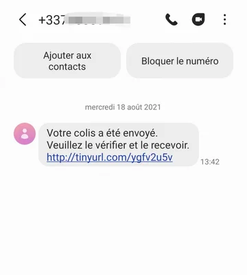 Conversation SMS sur mobile avec un message suspect de livraison de colis.