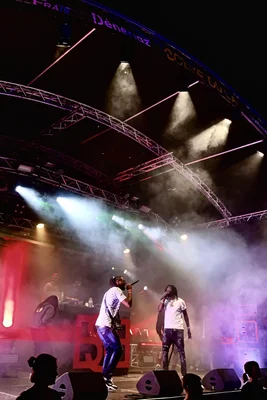 Gazo et Koba LaD sur scène lors de l'Estivale Open Air le 29 juillet 2022.