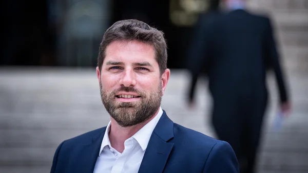 Portrait de Vincent Jeanbrun, ministre du Logement.