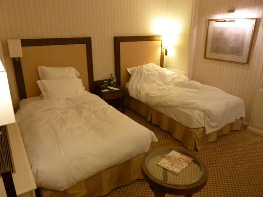 Une chambre doublement équipée au Pullman Paris Tour Eiffel.