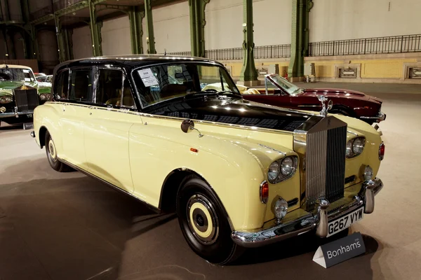 Une Rolls-Royce Phantom VI Landaulette bicolore, l'un des derniers modèles construits pour Mohamed Al-Fayed.