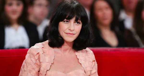 Portrait de Lio pour un entretien avec le magazine Marie Claire.