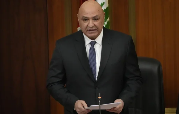 Joseph Aoun prenant la parole lors d'une intervention officielle.