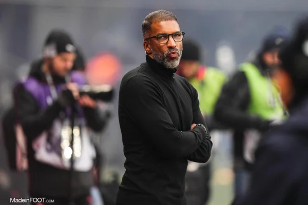 Habib Beye, le nouvel entraîneur de l'Olympique de Marseille.