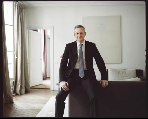 Bruno Le Maire posant pour le journal Le Monde.