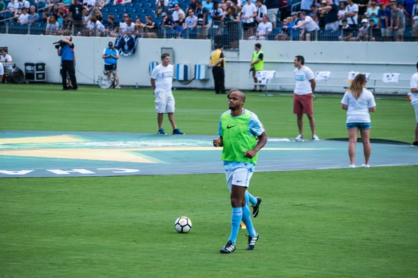 Vincent Kompany lors d'une rencontre entre Manchester City et Tottenham Hotspur au Nissan Stadium.