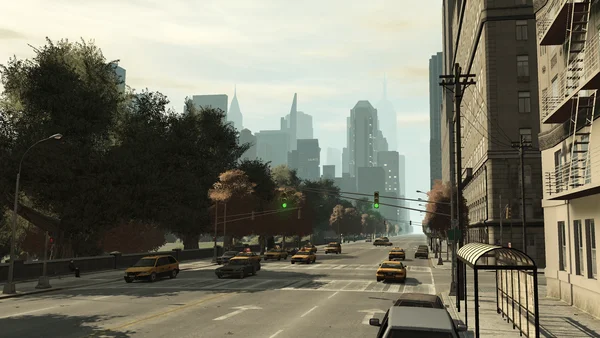 Vue d'une rue de Liberty City, la ville virtuelle de Grand Theft Auto IV.