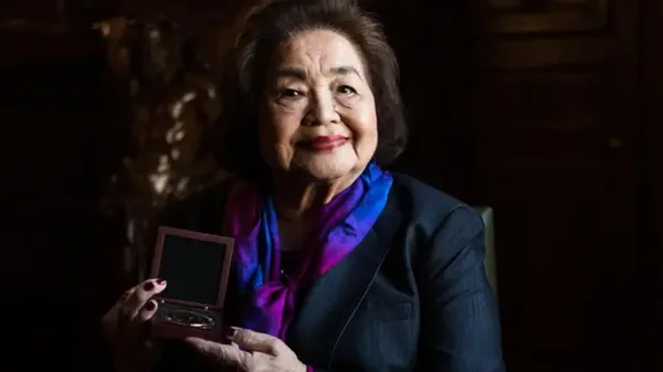 Setsuko Thurlow, survivante d'Hiroshima, appelant à la paix mondiale.