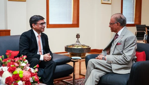 Vikram Misri lors d'une réunion bilatérale à Maurice.