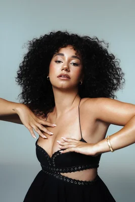 Léna Situations lors de l'annonce du lancement de sa maison d'édition pour Vogue France.