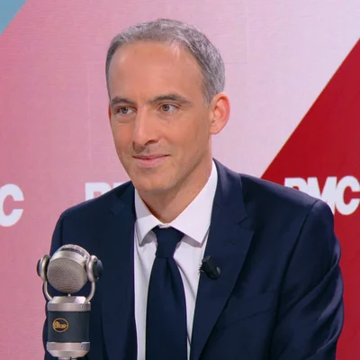 Raphaël Glucksmann lors d'une interview télévisée.