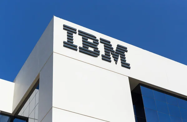 IBM licencie des milliers de personnes avant la fin de l'année - ITdaily