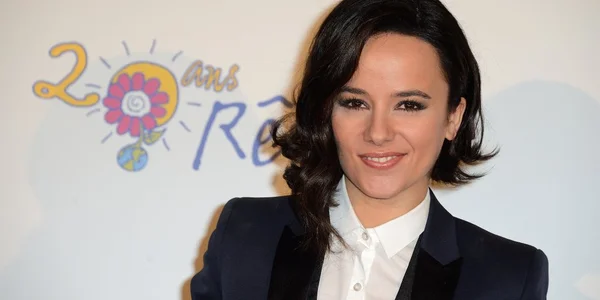 Alizée en portrait pour Cosmopolitan.fr