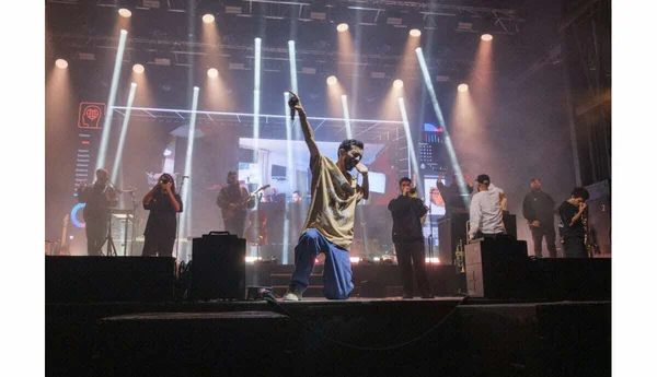 Bigflo et Oli en concert au Zénith de Dijon en novembre 2023.