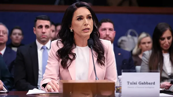 Tulsi Gabbard lors d'une audience au Congrès.