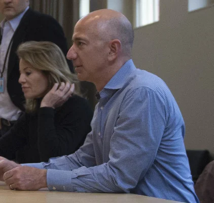 Jeff Bezos, fondateur d'Amazon, lors d'une rencontre officielle en 2016.