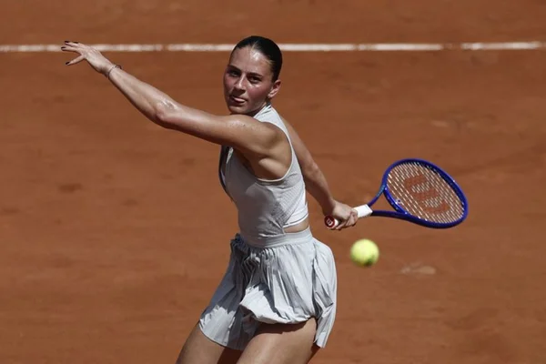 Marta Kostyuk en pleine action lors de son match du premier tour.