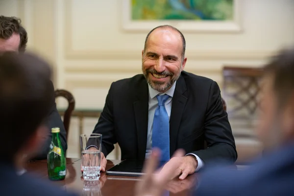 Dara Khosrowshahi lors d'une réunion à New York en 2019.