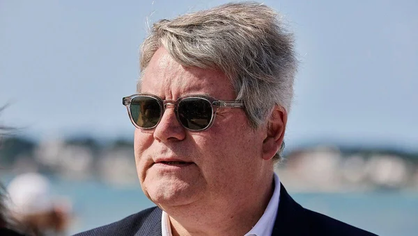 Franck Louvrier, maire de La Baule, s'indigne du comportement des jeunes lors de la rixe.
