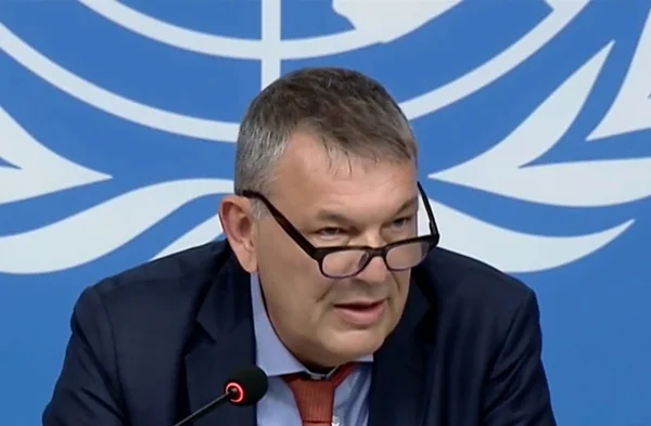 Philippe Lazzarini s'adressant à l'ONU à Genève en décembre 2024.