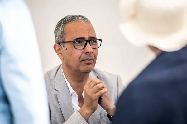 Kamel Daoud lors d'une apparition publique.