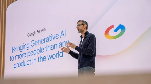 Sundar Pichai présentant les avancées de l'IA générative chez Google.
