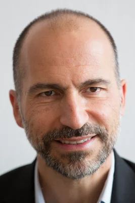 Portrait officiel de Dara Khosrowshahi, PDG d'Uber.