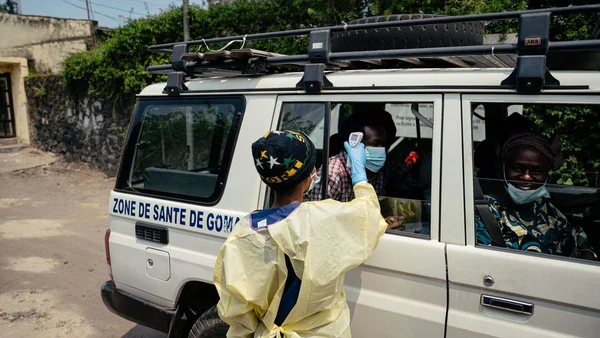 Dépistage de température à Goma, RDC, pendant l'épidémie d'Ebola.