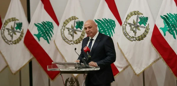 Le président libanais Joseph Aoun s'adressant à la presse.