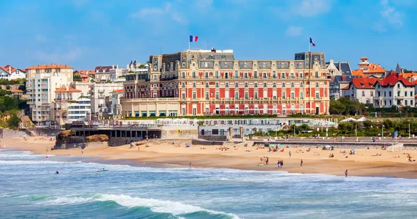 L’Hôtel du Palais à Biarritz, l’un des trois établissements déchus de leur statut de palace.