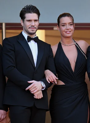 Adèle Exarchopoulos et François Civil, complices sur le tapis rouge du Festival de Cannes 2024.