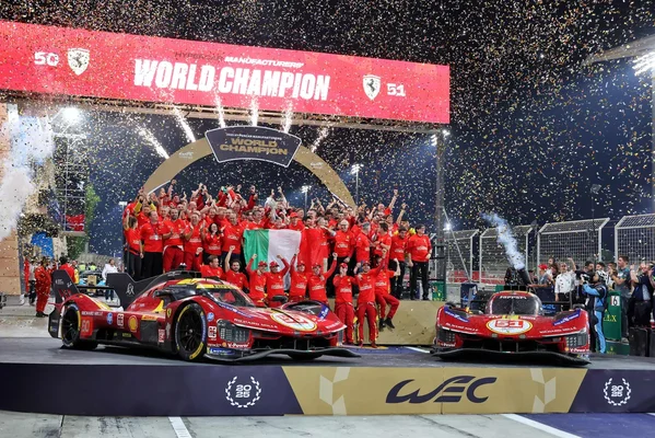 Célébration du titre de champion du monde pour Ferrari.