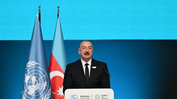 Le président azerbaïdjanais Ilham Aliev s’exprimant lors de la COP29 à Bakou.
