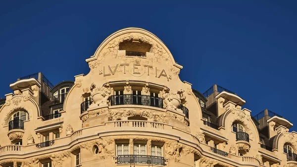 Le Lutetia, un palace parisien conservant sa distinction.