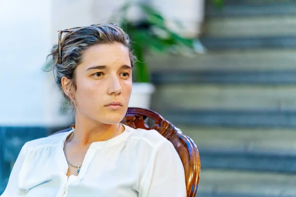 Eminé Sadk, autrice de « Caravane pour corbeaux » (Agullo).