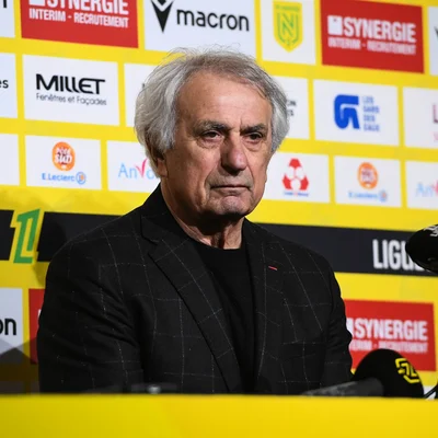 Vahid Halilhodžic lors d'une conférence de presse, avant les incidents.