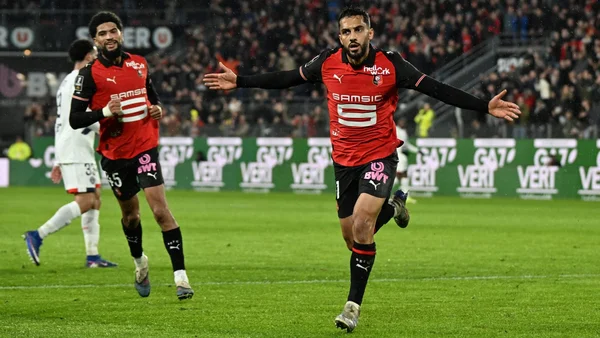 Les joueurs rennais célèbrent le but exceptionnel de Mousa Al-Tamari face à l'OL.