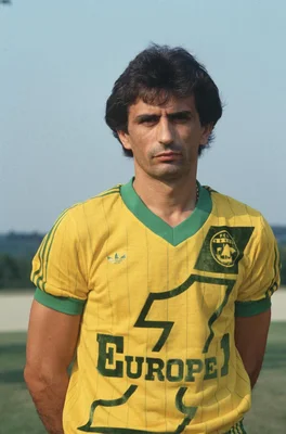 Vahid Halilhodzic en maillot aux couleurs du FC Nantes.